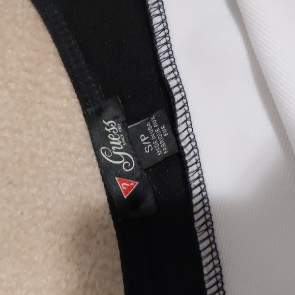 Black and white one shoulder Guess dress - Picture 2 of 4